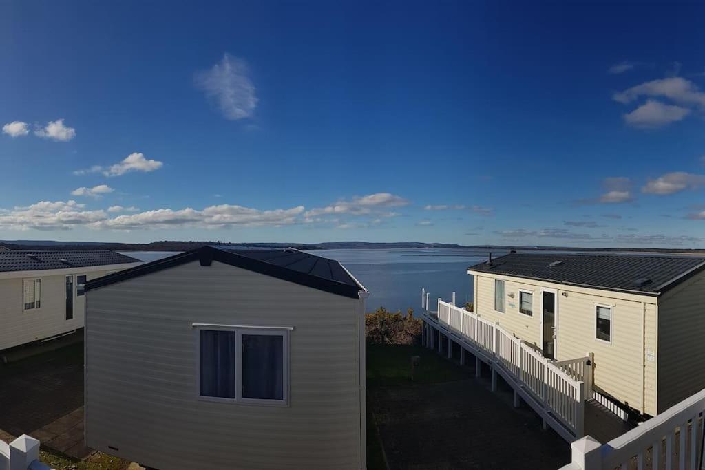 Апартаменты Cozy And Relaxing With Stunning Sea Views Lytchett Minster Экстерьер фото